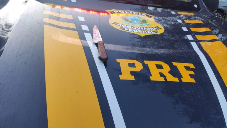 Suspeito de tentar matar homem a golpes de faca é detido pela PRF em Igarassu