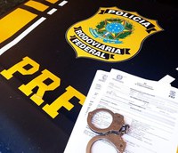 Procurado por homicídio e lesão corporal é capturado pela PRF em Garanhuns