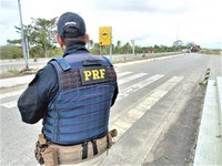 Caminhão com 22 toneladas de excesso de peso é retido pela PRF em Araripina