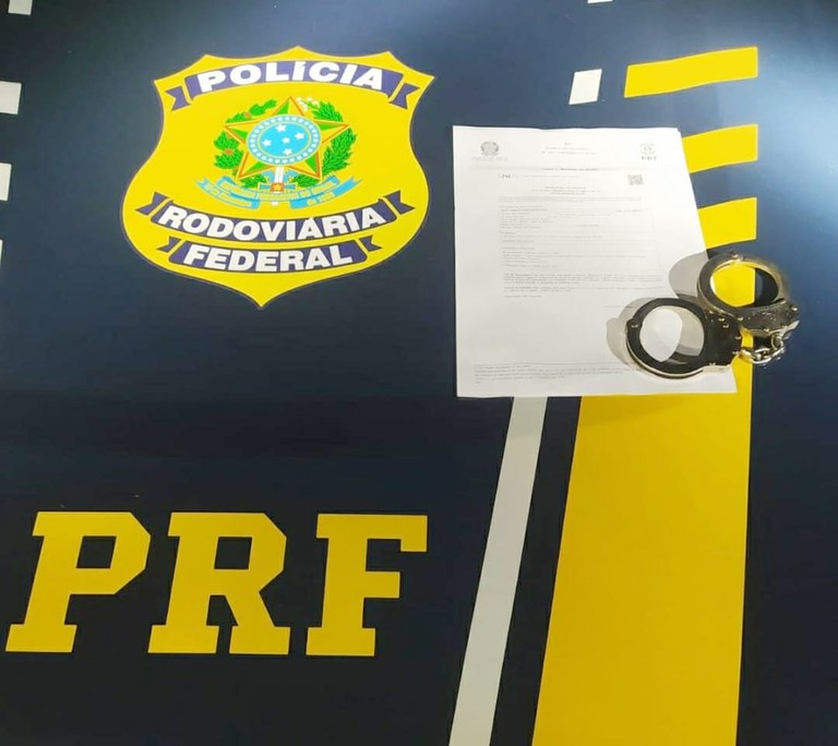 Foragido da justiça por homicídio desde 2019 é detido pela PRF em Recife