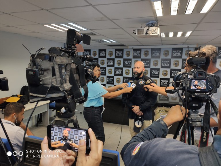 coletiva astreia 03.jpg