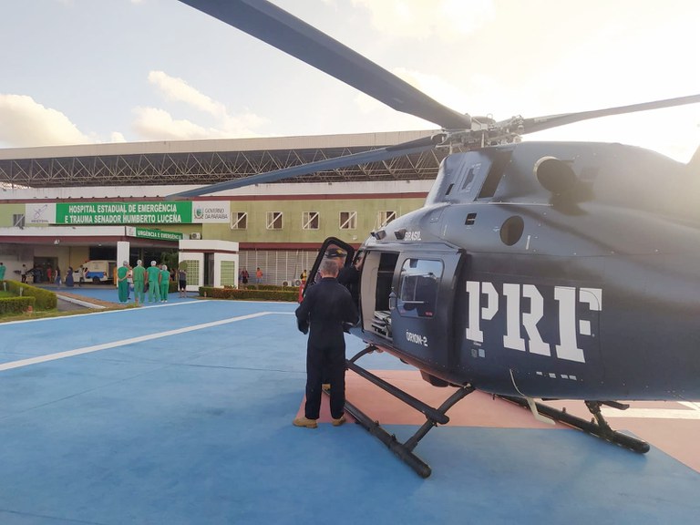 PRF e SAMU transportam coração para transplante de João Pessoa a Recife