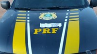 PRF apreende “rebites” em fundo falso de caminhão em Trindade