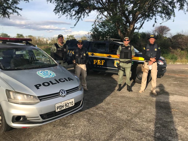 PRF participa da Operação Convergência em Caruaru