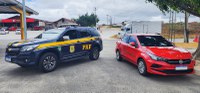 Veículo roubado no Recife é recuperado pela PRF na BR 232, em São Caetano