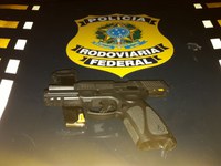PRF apreende duas armas de fogo em Trindade
