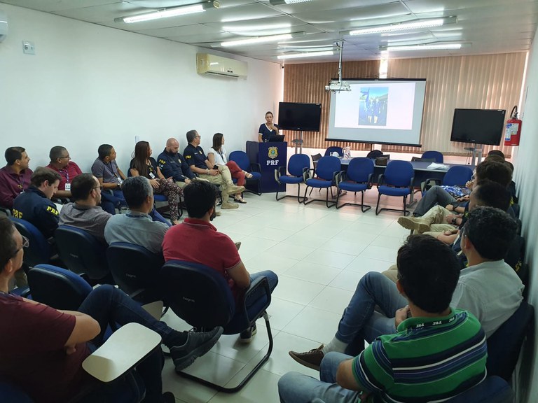 palestra assedio 4.jpg