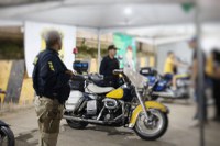 PRF realiza exposição durante evento de motocicletas em Toritama