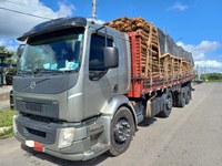 Mais de 90m³ de madeira ilegal são apreendidos pela PRF no Sertão de Pernambuco