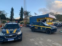 PRF apreende adolescentes suspeitos de furtar motos em pátio de Garanhuns