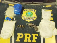 PRF apreende cocaína, arma e material para refino da droga em Petrolina