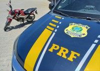 Motorista descobre que carro comprado pela internet era roubado e entrega veículo à PRF