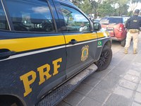 Carro roubado em 2014 é recuperado pela PRF no Recife