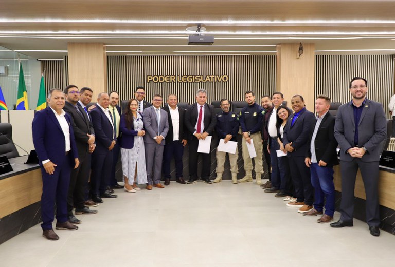 Chefe da Delegacia da PRF em Petrolina recebe moção de aplausos na Câmara Municipal