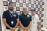 PRF e DNIT alinham retirada de placas irregulares das rodovias