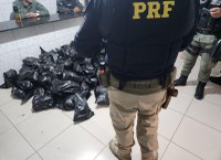 Após fuga por 10 Km, homem é detido pela PRF e BIEsp com 45 Kg de supermaconha em Caruaru