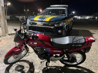 PRF acaba com "racha" e apreende moto adulterada em Caruaru