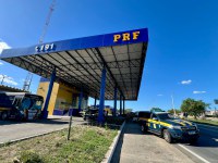 PRF e PM detém procurado por homicídio, após fuga por 60 quilômetros na BR-232