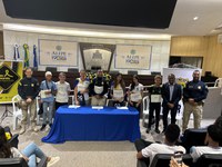 PRF e Alepe realizam júri simulado com alunos de escola pública no Recife