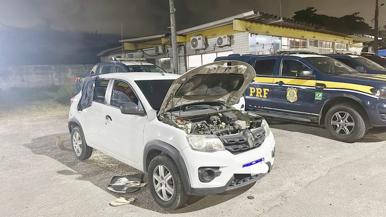 PRF recupera dois veículos clonados em ações realizadas na BR-232