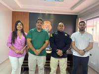 PRF discute ACT com Prefeitura de Cabrobró para recolher animais soltos no Sertão