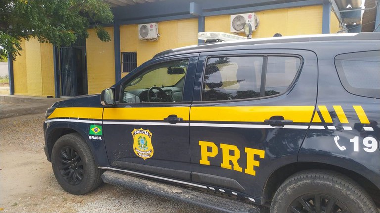 PRF detém homem com cédulas falsas em Salgueiro