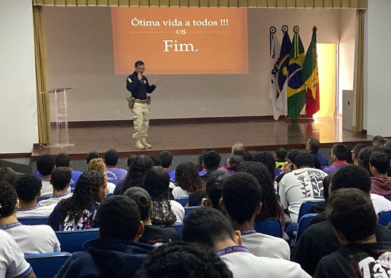 PRF participa da abertura da Semana Nacional do Trânsito em Petrolina