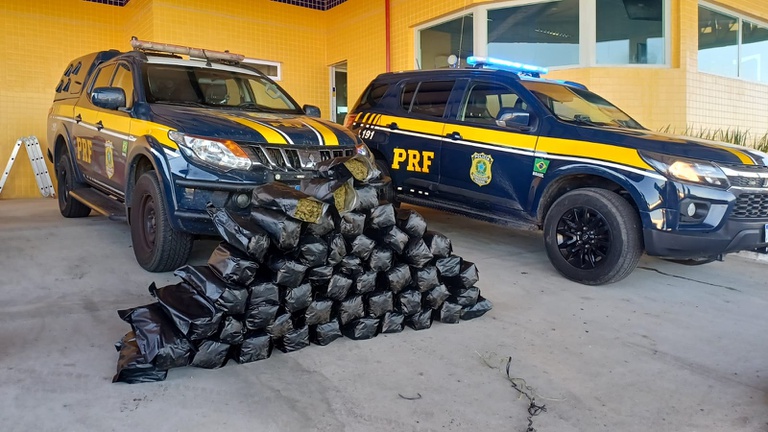 Dois homens são detidos com 51 Kg de "supermaconha" em Petrolina