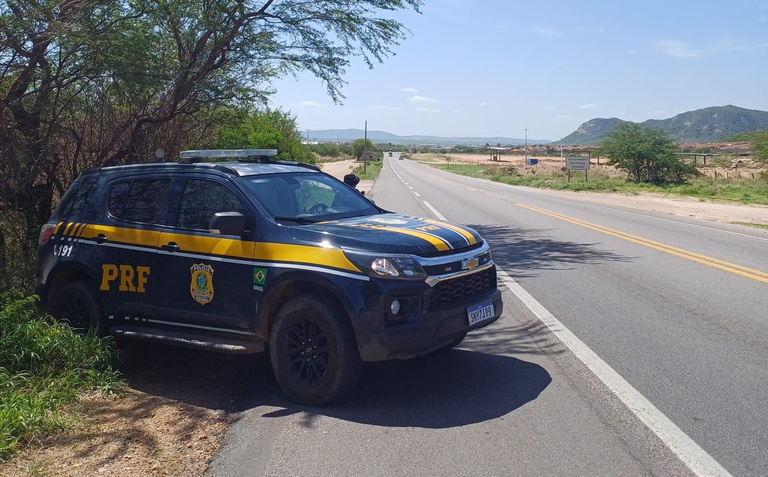Frentista é detido por suspeita de furto, após abastecimento irregular em posto às margens da BR-116