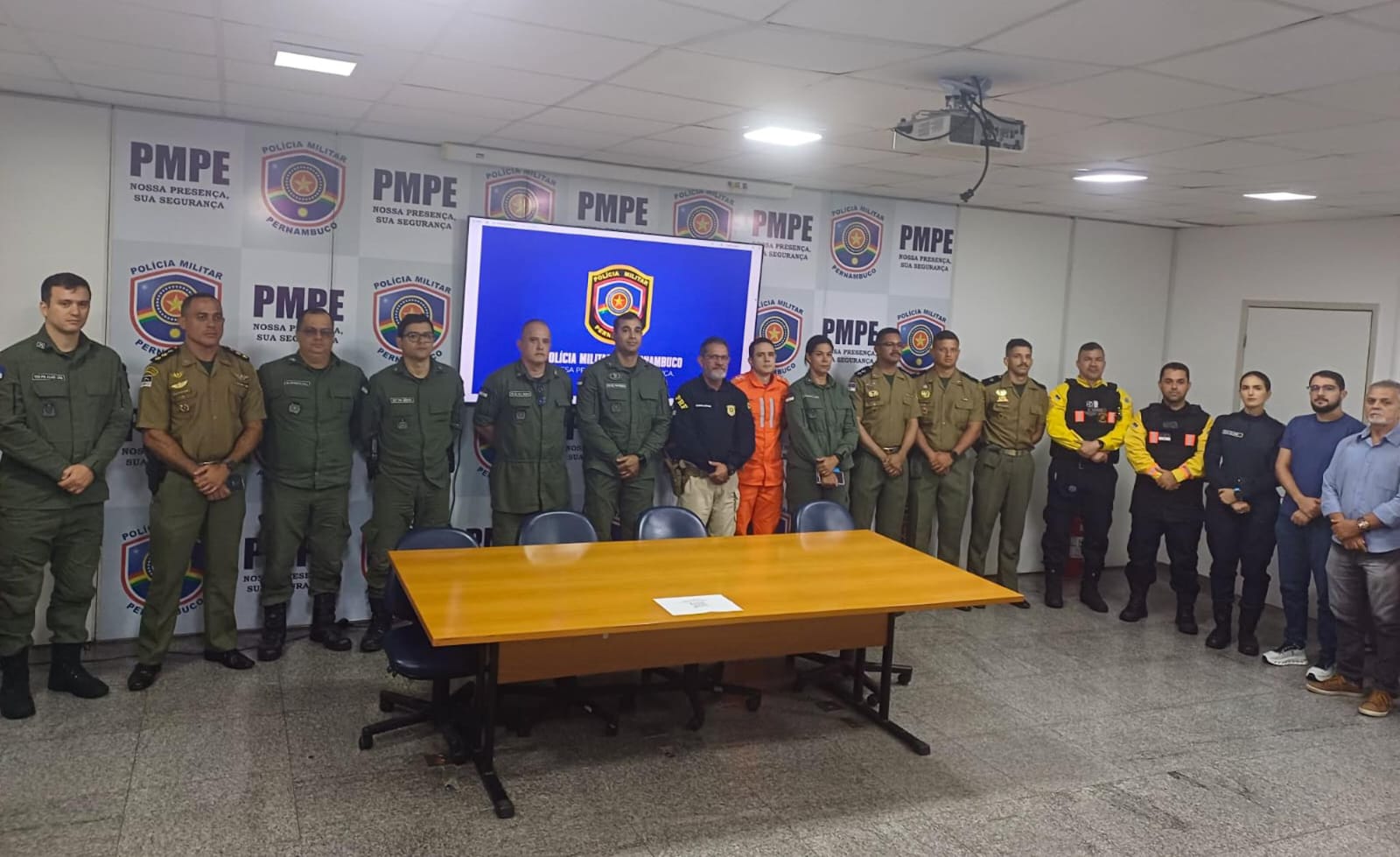 PRF participa de reunião sobre evento de formatura da Polícia Militar de Pernambuco
