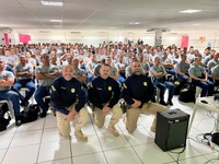 PRF realiza instrução sobre educação para o trânsito para alunos da Polícia Militar em Recife
