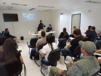 PRF recebe visita de estudantes de Direito em Serra Talhada