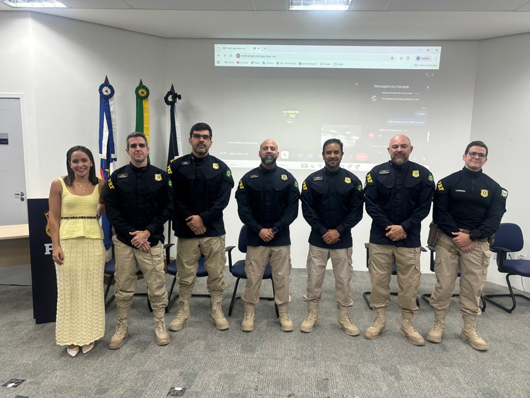 Superintendente da PRF-PE participa de reunião com efetivo da Delegacia de Garanhuns