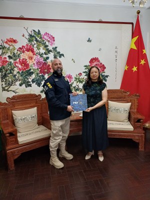 Cleiton Medeiros e Sra. Lan Heping