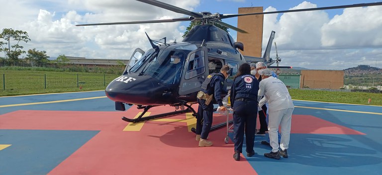 PRF e SAMU Recife realizam remoções aeromédicas de pacientes em Palmares