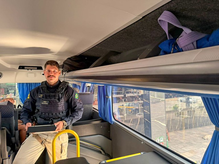 PRF realiza alerta sobre cuidados com crianças em Salgueiro