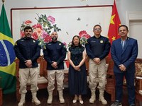 PRF realiza visita institucional ao Consulado da China em Pernambuco
