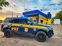 PRF recupera veículo com registro de roubo na BR-232, em Arcoverde