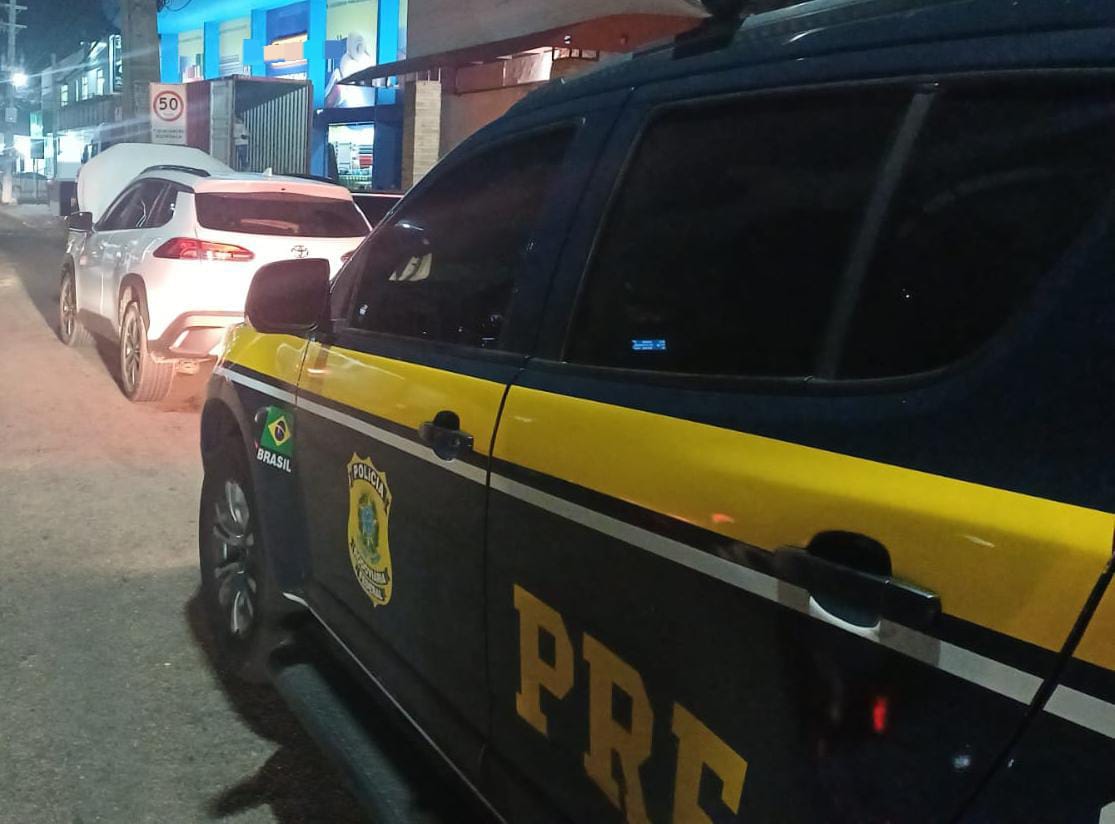 PRF recupera veículo furtado e identifica adulterações na BR-407, em Juazeiro (BA)