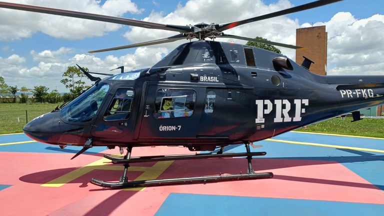 Vítima de AVC é transportada de helicóptero entre Palmares e Recife