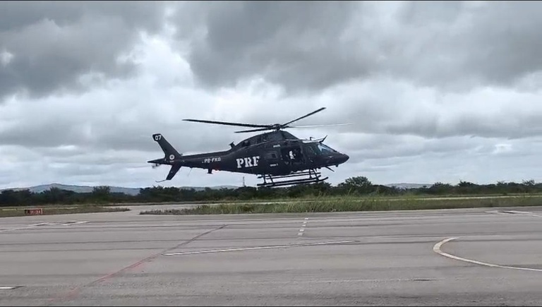 Adolescente de Garanhuns é transportada de helicóptero para fazer transplante de fígado no Recife