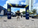 Crianças e adolescentes de projeto social visitam sede da PRF no Recife