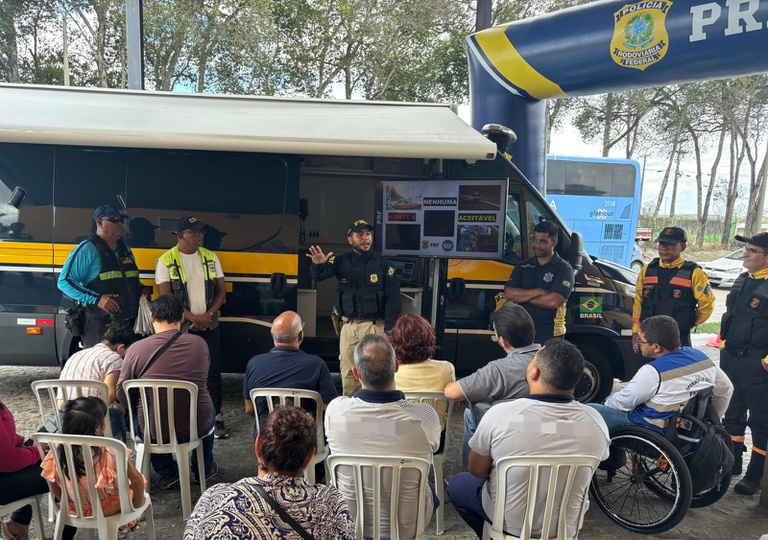 Maio Amarelo: PRF alerta para aumento do número de colisões com motocicletas em Pernambuco