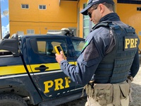 PRF flagra motorista embriagado durante blitz na BR-101, em Igarassu