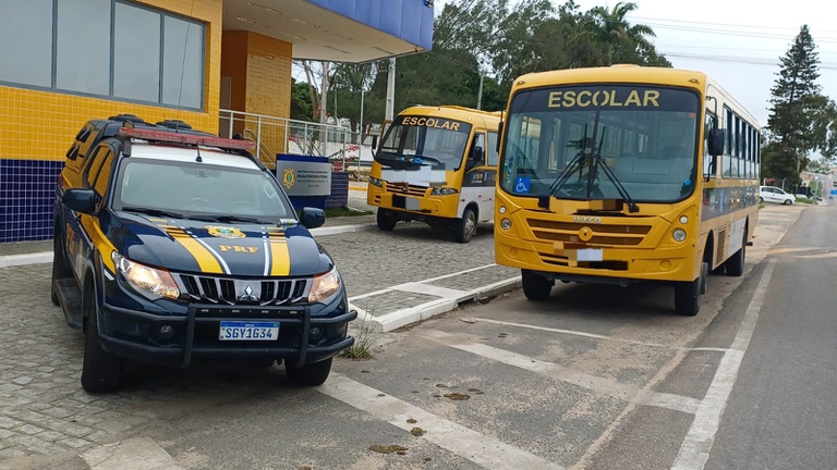 PRF intensifica fiscalização de veículos de transporte escolar no Agreste de Pernambuco