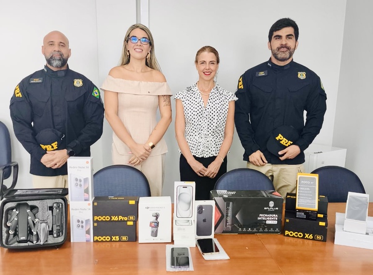 Superintendente da PRF realiza visita institucional à Receita Federal no Recife