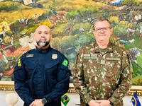 Superintendente da PRF realiza visita institucional ao Comando Militar do Nordeste no Recife
