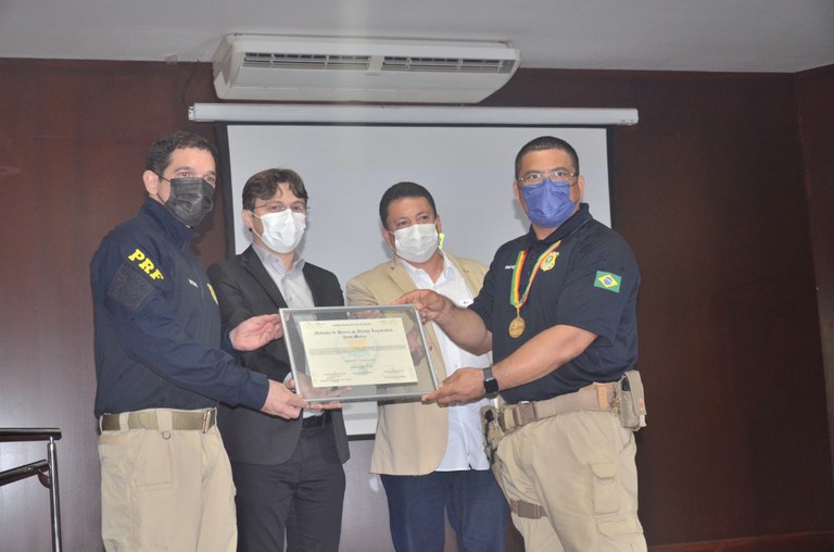 PRF recebe Medalha de Honra ao Mérito Legislativo da Câmara de Vereadores de Petrolina