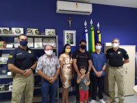 Irmãos fazem visita à Superintendência da PRF em Recife