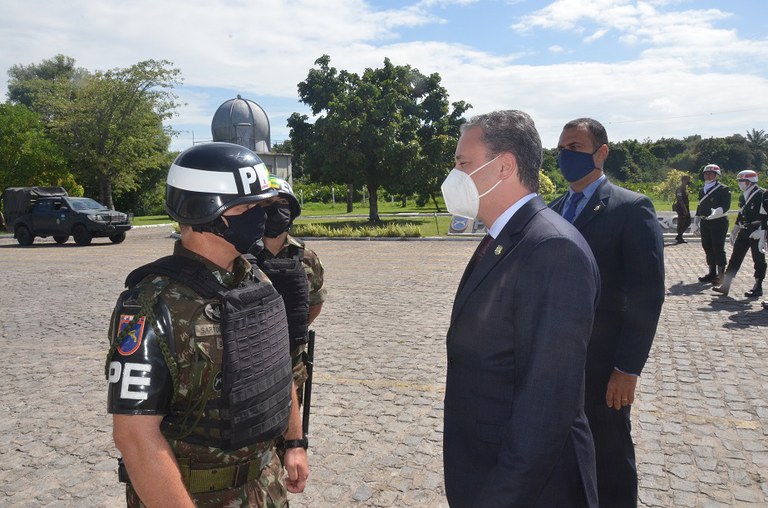 PRF participa do aniversário do 4⁰ BPE em Pernambuco
